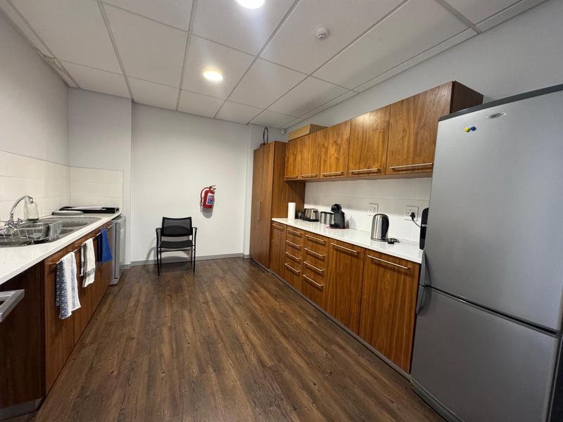 To Let commercial Property for Rent in Humewood Eastern Cape